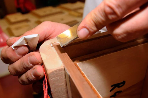 Chiseling Wood Carpentry Manual Work Chisel — Stock Photo, Image