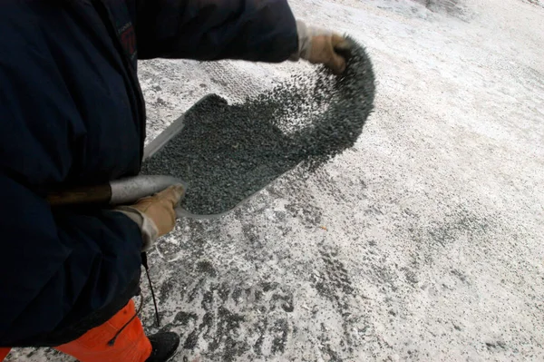 Pavimentação Gritting Inverno Trabalho Manutenção Rodoviária Sazonal Livre — Fotografia de Stock