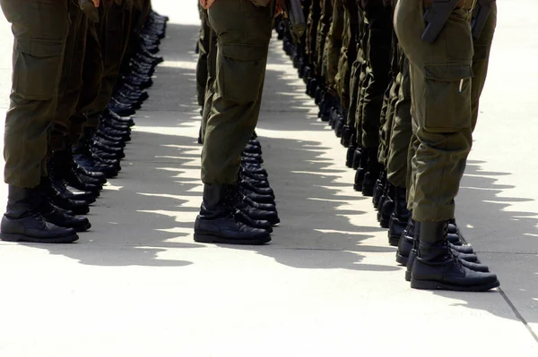 Troupe Soldats Uniforme Formation Base Toujours Ligne — Photo