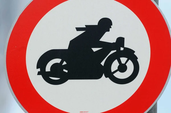 Znak Zakazu Motocykli Ulicy Czerwony Okrągły Krąg Piktogramem — Zdjęcie stockowe