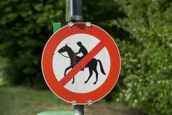 Paardrijverbod Verkeersbord Rode Cirkel Met Pictogram Van Paard Ruiter — Stockfoto