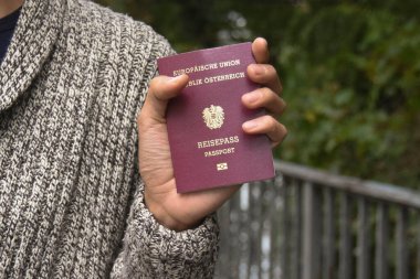 Avusturya Cumhuriyeti pasaportu, Avrupa Birliği 'nde kimlik