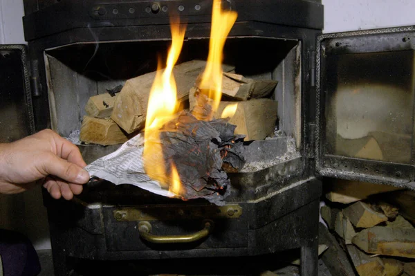 Allumer Des Grumes Bois Chauffage Dans Four Une Source Énergie — Photo