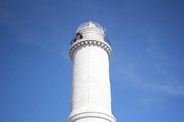 ヴェネツィア ヴェネツィア イタリアの白い灯台と澄んだ青空 — ストック写真