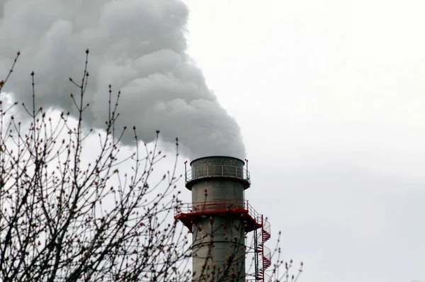Fumée Provenant Une Cheminée Industrielle Émissions Polluants Dans Industrie — Photo