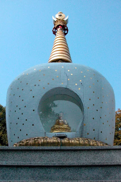 Stupa Lieu Méditation Dans Bouddhisme Debout Dans Parc — Photo