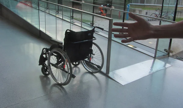 Símbolo Cadeira Rodas Mobilidade Acessibilidade Para Pessoas Com Deficiência Público — Fotografia de Stock