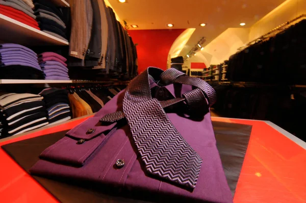 Рубашки Магазине Одежды Текстильный Дизайн Модные Тенденции — стоковое фото