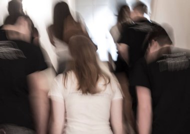 Ekip üyelerinin bir projesi, organizasyonu ve liderliğindeki grup dinamikleri