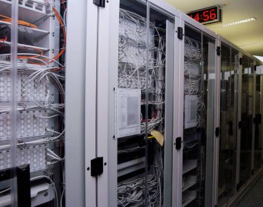 dijital çağda bilgisayar ağı ve dünya çapında çevrimiçi bağlantı