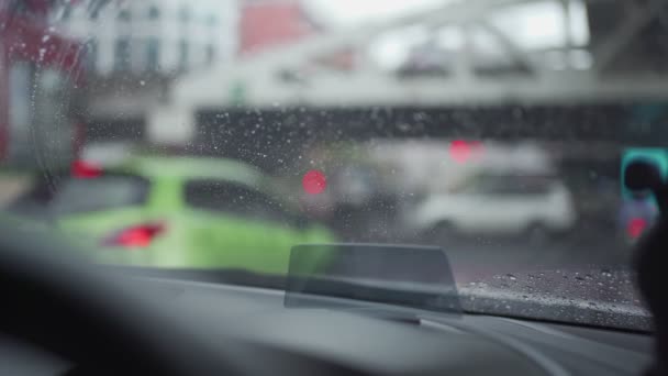 Vista Interior Pára Brisas Carro Com Gotas Chuva Pára Brisas — Vídeo de Stock