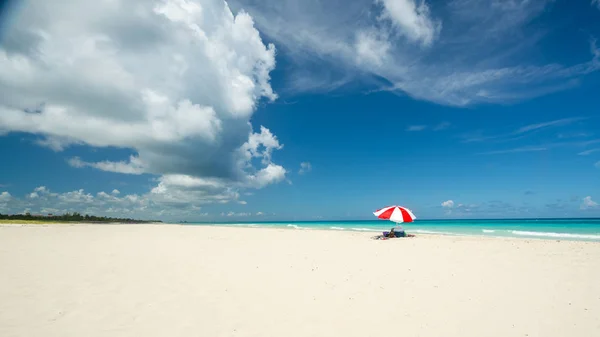 Impresionante Playa Varadero Durante Día Soleado Fina Arena Blanca Mar —  Fotos de Stock