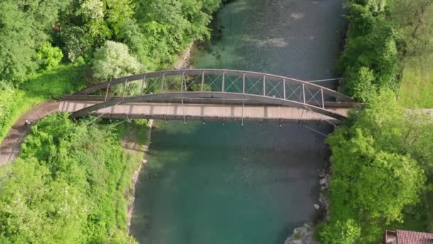 Flygfoto över Serio floden — Stockvideo