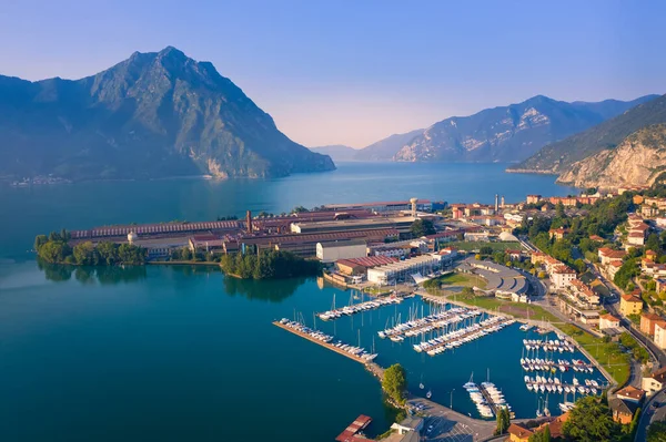 Aerial View Lake Iseo Sunrise Right Port Lovere Background Mountains — Stock Photo, Image