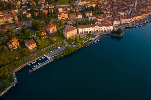 Aerial View Lake Iseo Sunrise Left City Lovere Which Runs — Stock Photo, Image