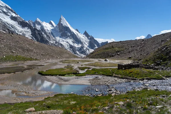 Yaz sezonunda, K2 trek, Pakistan, Asya güzel Khuspang kampı