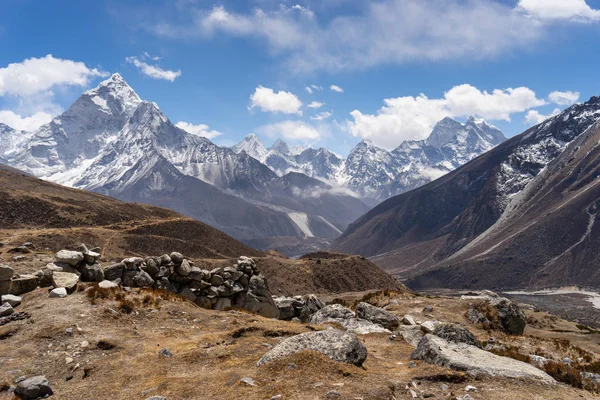 Panoramik Himalaya Dağ Silsilesi Thukla Üzerinden Geçmek Everest Ana Kampı — Stok fotoğraf