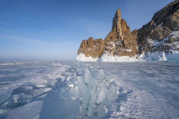 Замерзшее Байкальское озеро в зимний сезон, Сибирь, Россия — стоковое фото