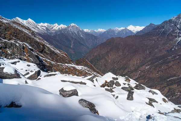 Затра Пасс Покрыт Свежим Снегом Маршрут Восхождения Вершину Меры Гималайский — стоковое фото