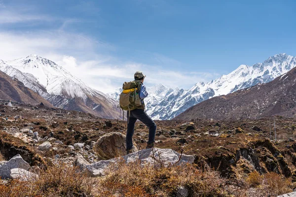 Young Asian Woman Trekker Backpack Trekking Langtang Valley Woman Traveling — Stock Photo, Image