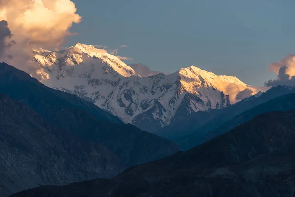 Luz Pôr Sol Sobre Maciço Montanha Nanga Parbat Cordilheira Himalaia — Fotografia de Stock