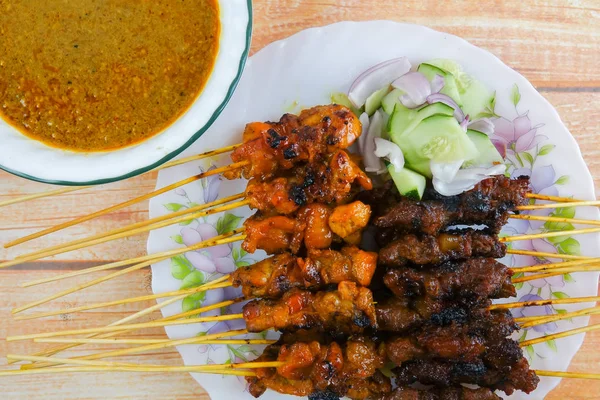 Iguaria Malaia Comumente Conhecida Como Satay Bambu Espetado Carne Grelhada — Fotografia de Stock