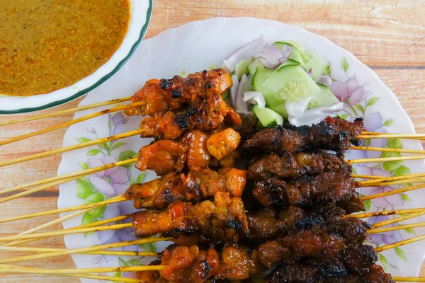 Malaysian Delicacy Commonly Known Satay Bamboo Stick Skewered Barbequed Meat — Stock Photo, Image