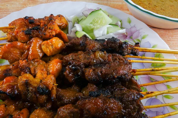 Malaysian Delicacy Commonly Known Satay Bamboo Stick Skewered Barbequed Meat — Stock Photo, Image