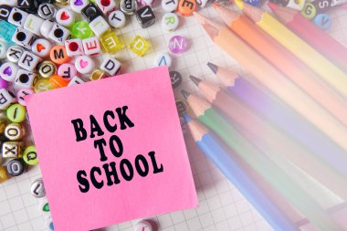 Okul kırtasiye çerçeveleme okul ve ofis için. Eğitim/Back To Okul kavramı