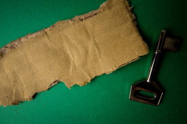 Başarı kavramsal rustik kahverengi kurulda ve anahtar.