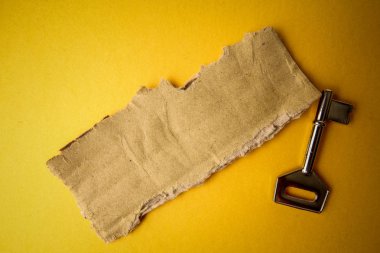 Başarı kavramsal rustik kahverengi kurulda ve anahtar.