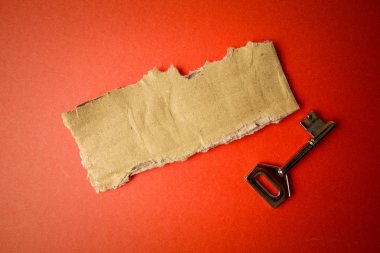 Başarı kavramsal rustik kahverengi kurulda ve anahtar.