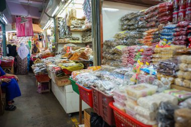 Kelantan, Malezya, 20 Ekim 2018.The satıcı ve Siti Hatice taze Pazar Kota Bharu, Kelantan, Malezya içinde yer alan iç ortam