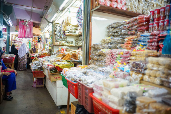 KELANTAN, MALAYSIA, 20 October 2018.The seller and the interior environment  of Siti Khadijah fresh market located in Kota Bharu, Kelantan, Malaysia