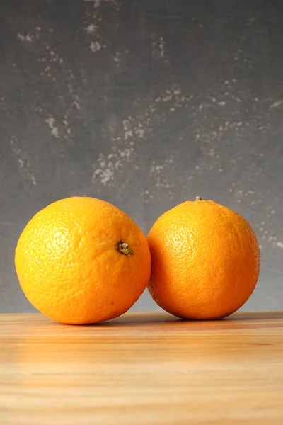 Oranges Wooden Table Grunge Black Background — Stock Photo, Image