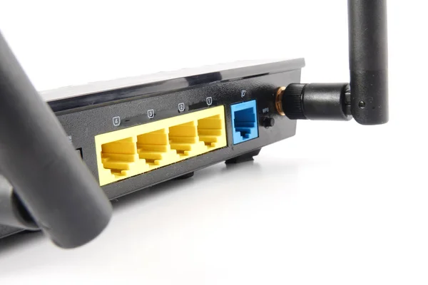 Moderner Drahtloser Internet Router Isoliert Auf Weißem Hintergrund — Stockfoto