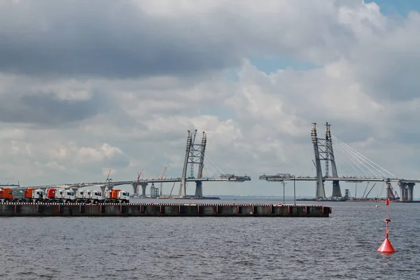 Saint Petersburg 'daki anayolun inşaatı tamamlandı.