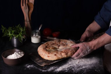 Lavash, masada geleneksel Gürcü düzekleri