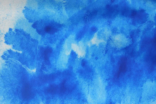 Soyut Mavi el boyalı mürekkep ve suluboya splash Beyaz Kağıt arka planda, yaratıcı tasarım şablonları