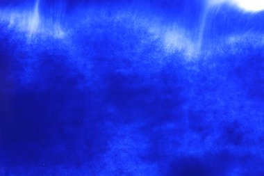 Soyut el boyası beyaz kağıt arkaplan üzerine mavi suluboya sıçrama, Yaratıcı Tasarım Şablonları