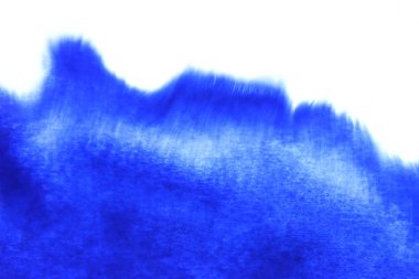 Beyaz kağıt geri üzerinde mavi suluboya sıçrama soyut el boyalı