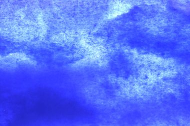 Beyaz kağıt geri üzerinde mavi suluboya sıçrama soyut el boyalı