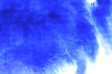 Beyaz kağıt geri üzerinde mavi suluboya sıçrama soyut el boyalı