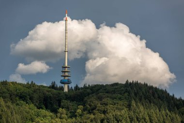 Kaiserstuhl dağ sırasındaki sönmüş volkan.