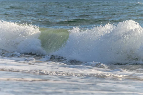 Fransız Sahilindeki Okyanusta Sables Olonne Yakınlarında Güzel Bir Deniz Dalgası — Stok fotoğraf
