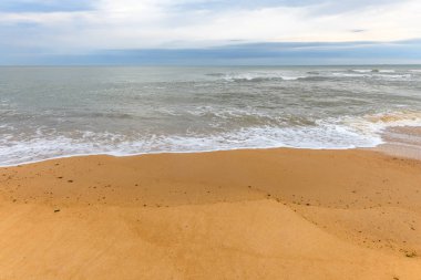 Atlas Okyanusu kıyısında Sables d 'olonne yakınlarında bir sahil..