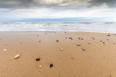 Atlas Okyanusu kıyısında Sables d 'olonne yakınlarında bir sahil..