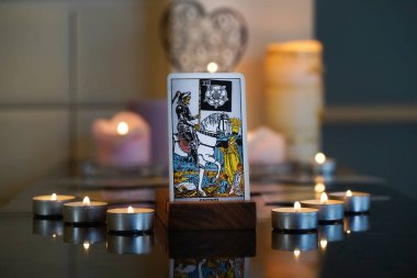 Resimli tarot kartları, mumlar, Binbaşı Arcana, Ölüm.