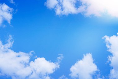 Gündüzleri gökyüzünde inanılmaz bulutlar.. 