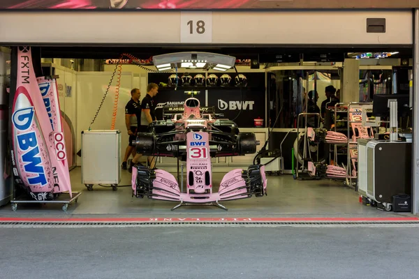 Bakú Azerbaiyán Junio 2017 Paseo Personas Pit Lane Fórmula Avenida — Foto de Stock